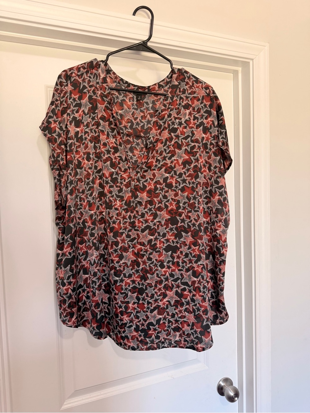 Torrid Star Print V-Neck Blouse in Black and Red